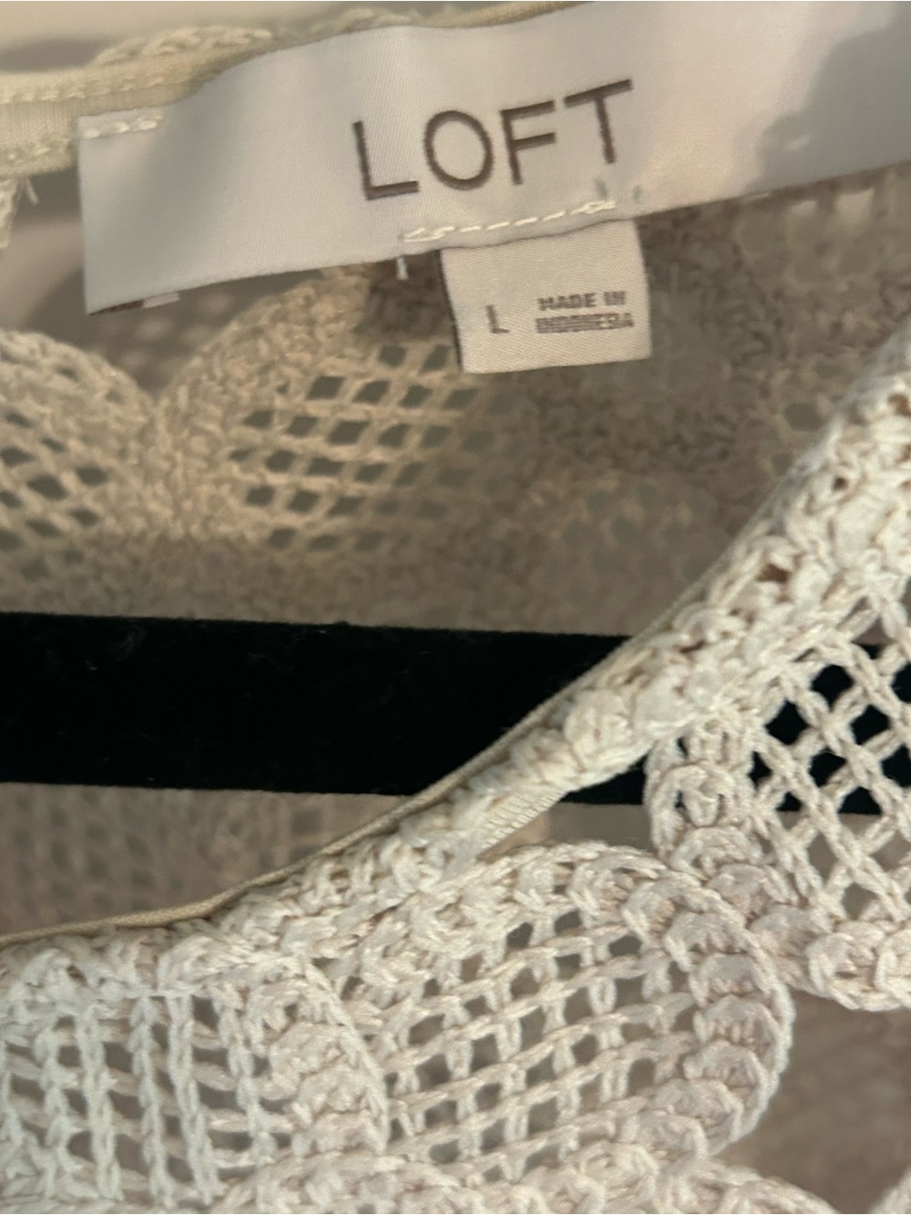LOFT Cream Crochet Floral Sleeveless Camisole - Picture 3 of 6